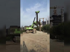 2.8Km/H 3.8L Hydraulic Drill Rig Mechanical 125KN/M Rotary Drilling Rig