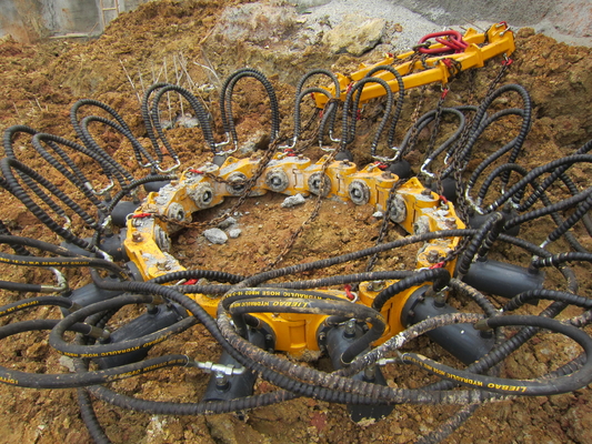 Heavy Cylinder Pile Cutting Machine Excavator Attachment KP315 KP380 600kN