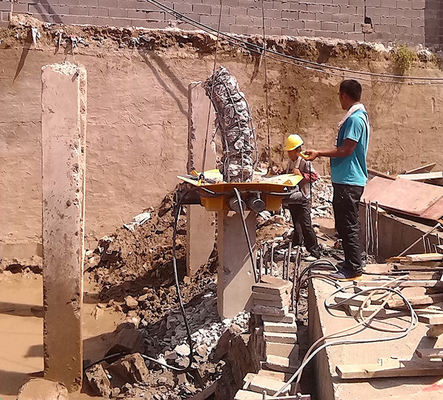 Excavator Attachment Hydraulic Square Pile Head Cutter Machine 600mm Pile Head Breaker
